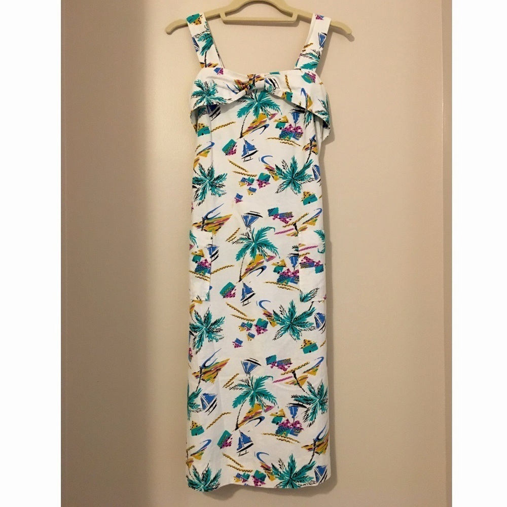 Vintage vacation print dress with pockets